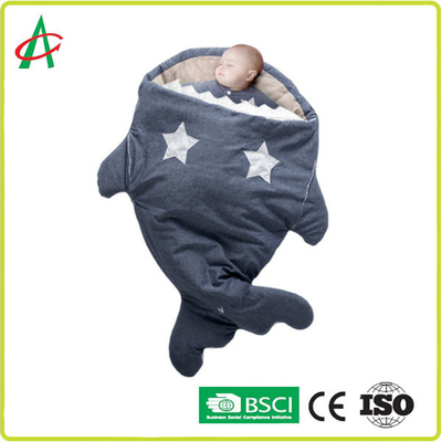 BSCI 90x60cm Sleeping Bag Baby Shark untuk usia 0-12 bulan